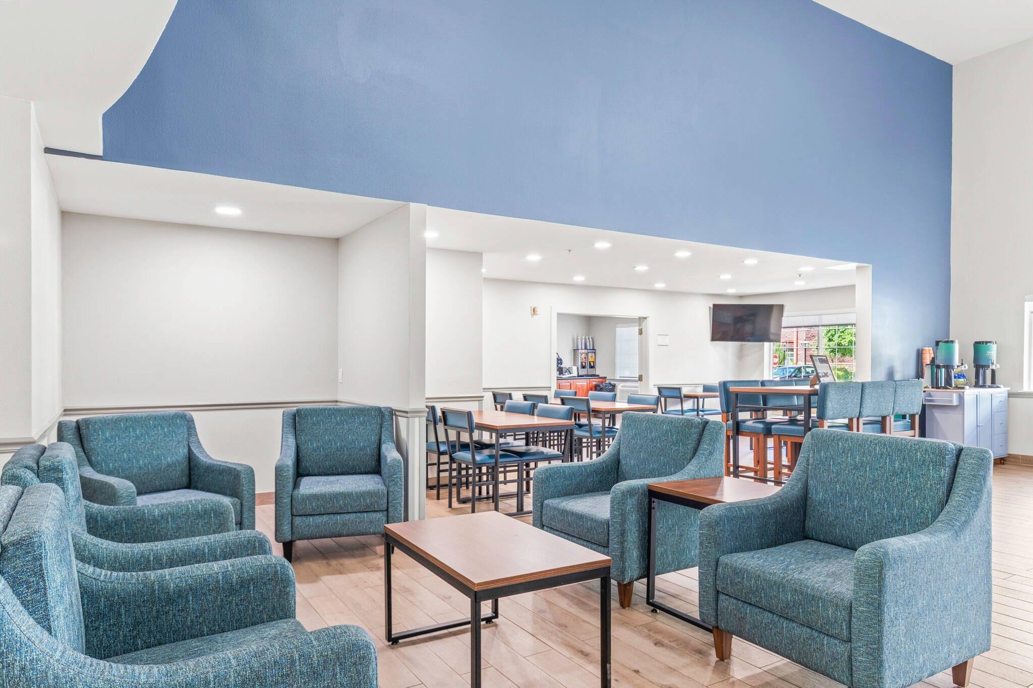 Quality Inn & Suites On The River 14/24