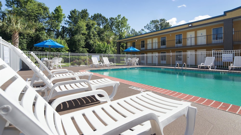 Best Western Of Walterboro 5/34