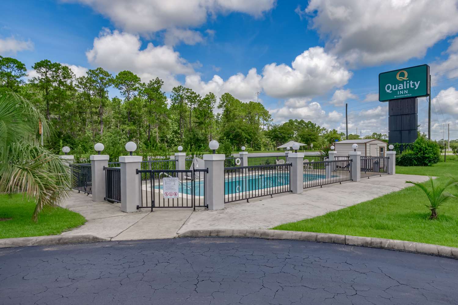Quality Inn Quincy Tallahassee West FL 25/25