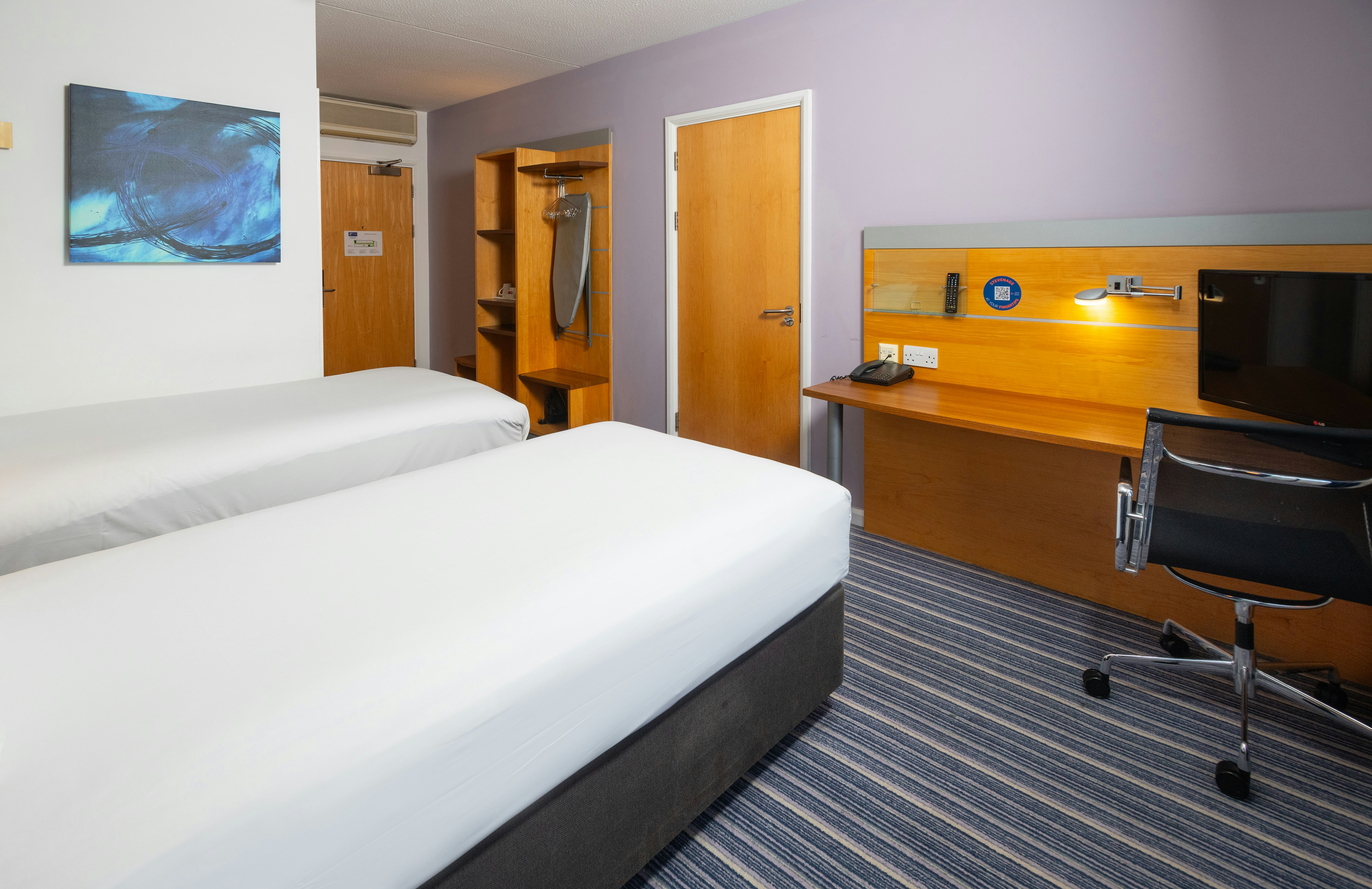Holiday Inn Express Stevenage 28/66