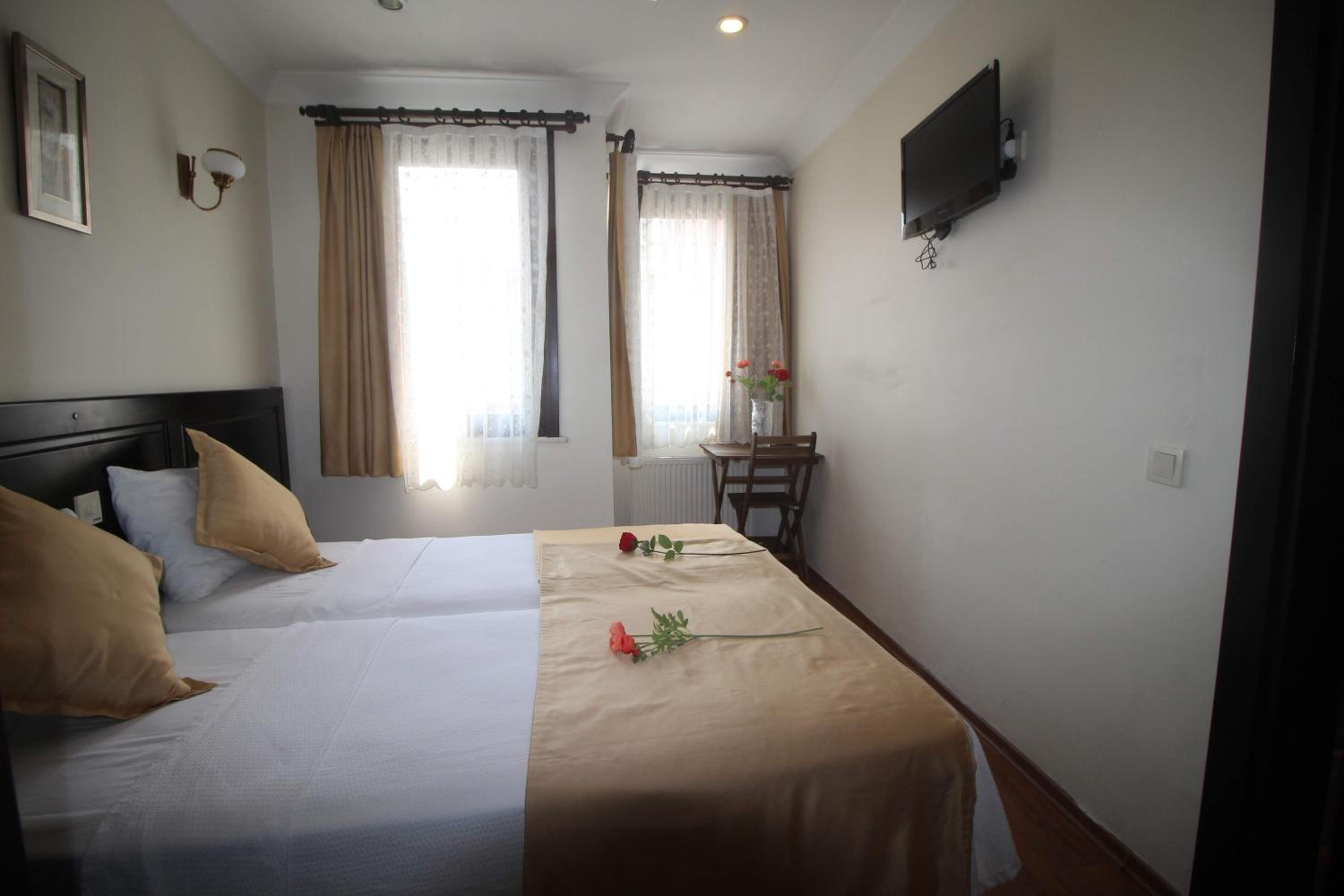 Standard, Double or Twin Bed, SULTANS HOTEL 9/10