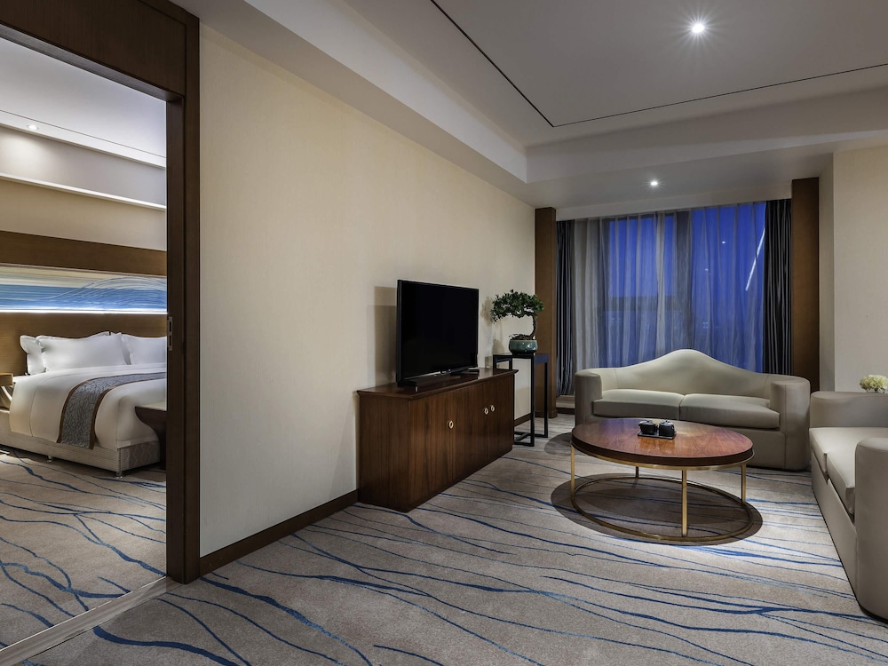 Novotel Qingdao New Hope 42/72