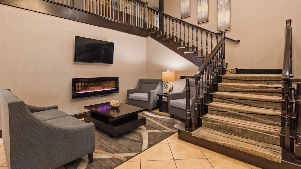 Best Western Plus Russellville Hotel & Suites 13/32