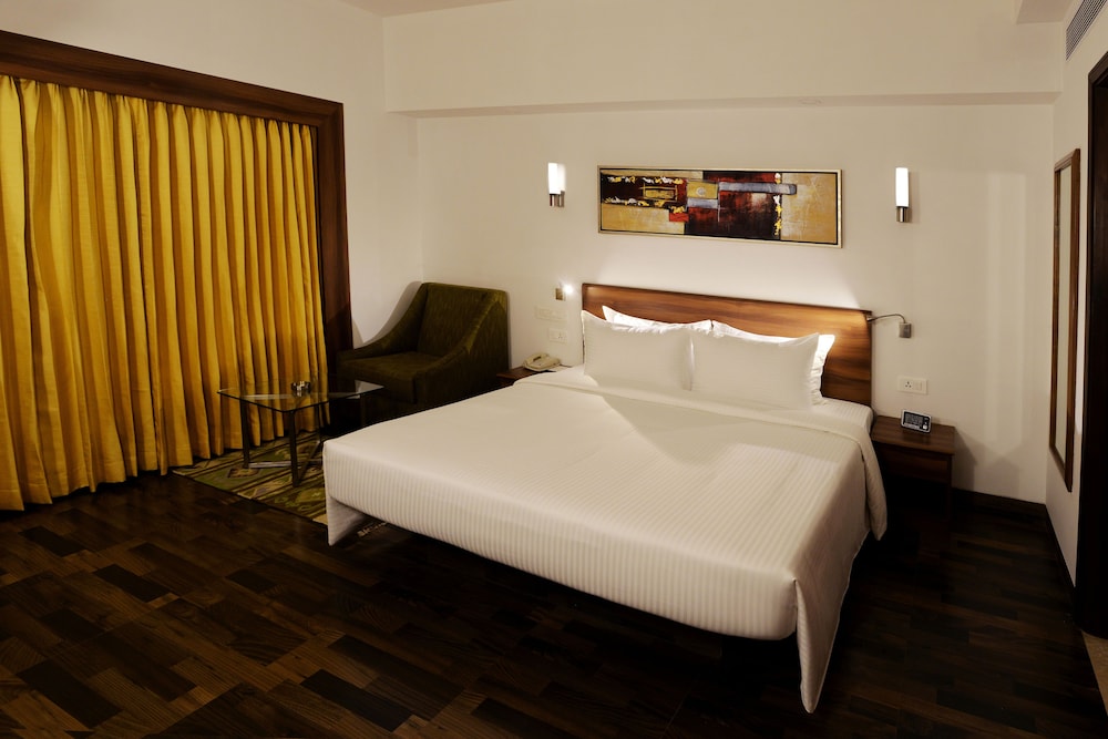 Lemon Tree Hotel Coimbatore 10/35