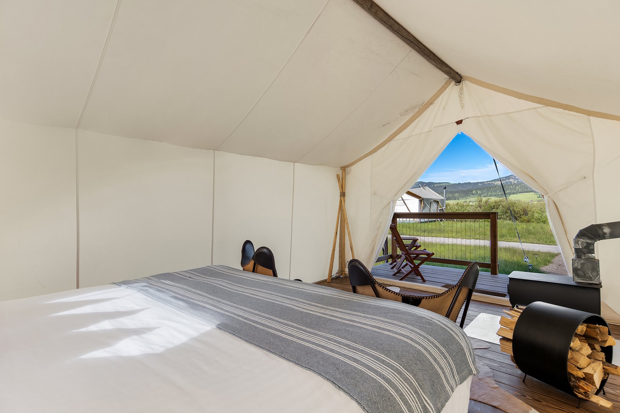 Under Canvas Yellowstone 8/34