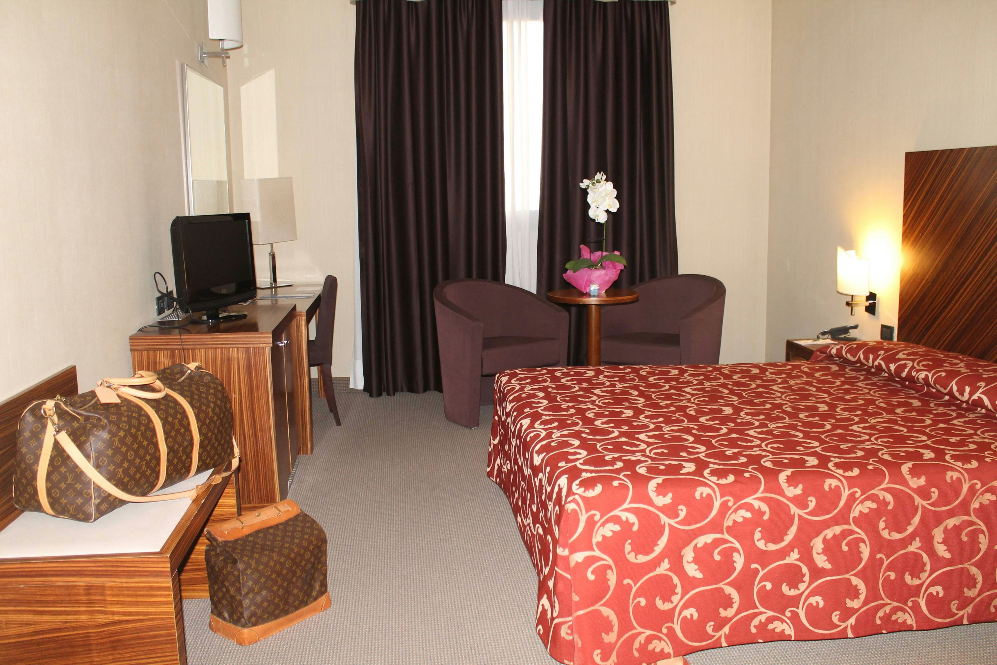 Mh Hotel Piacenza Fiera 8/31