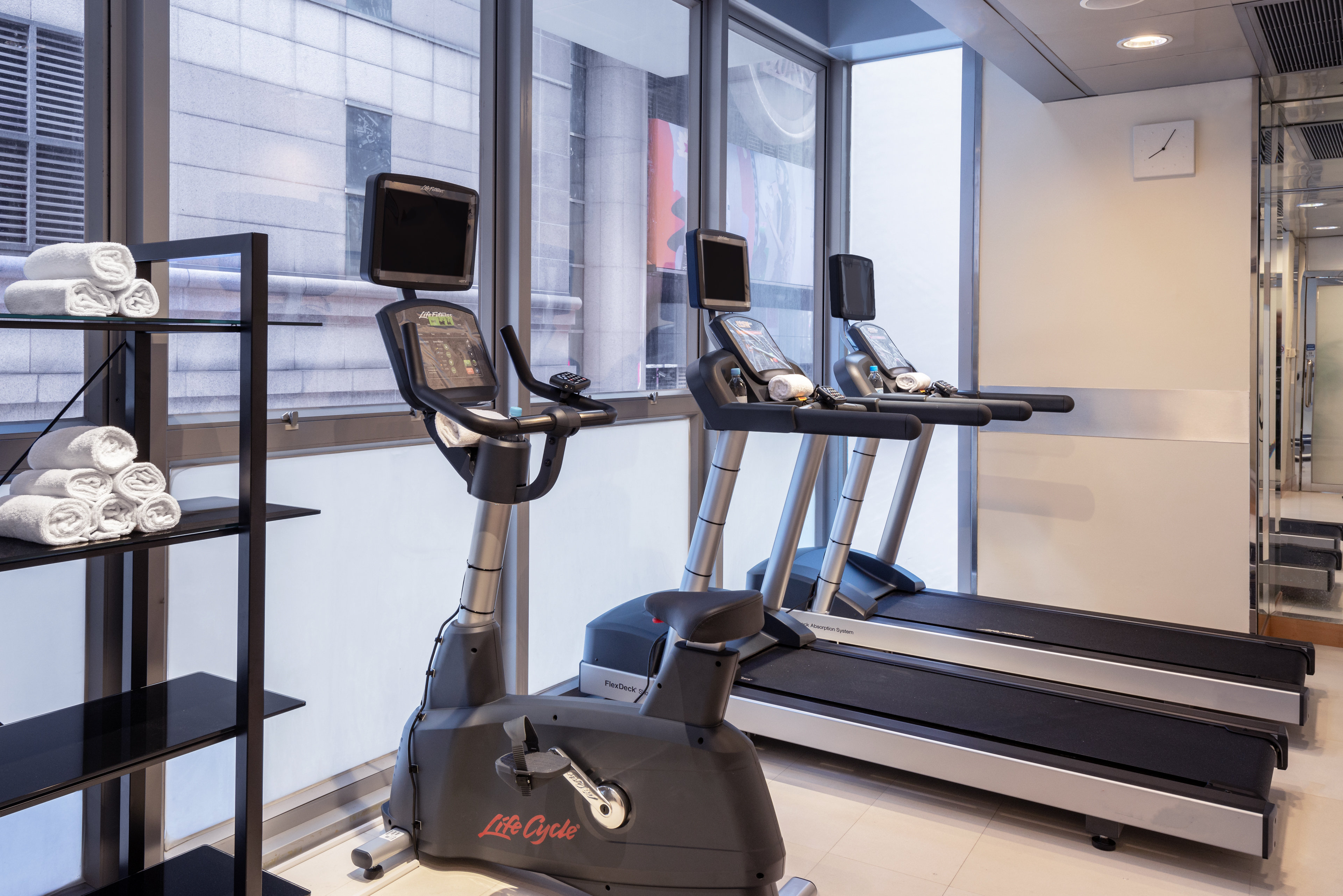 Holiday Inn Express Causeway Bay Hong Kong 48/76