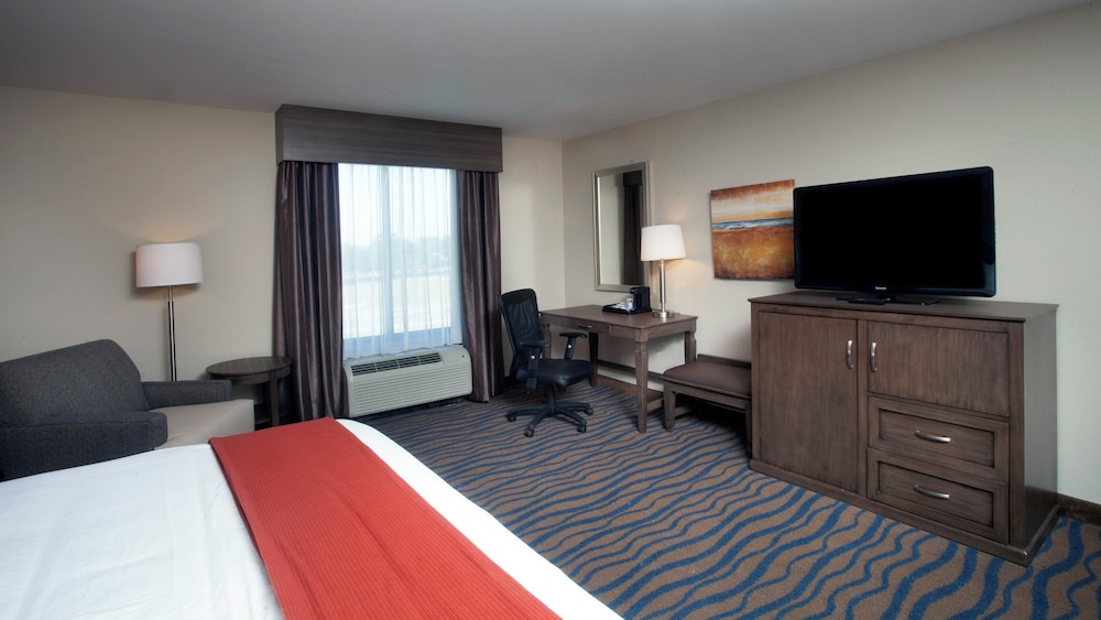 Standard, King Bed, Extra Floor Space