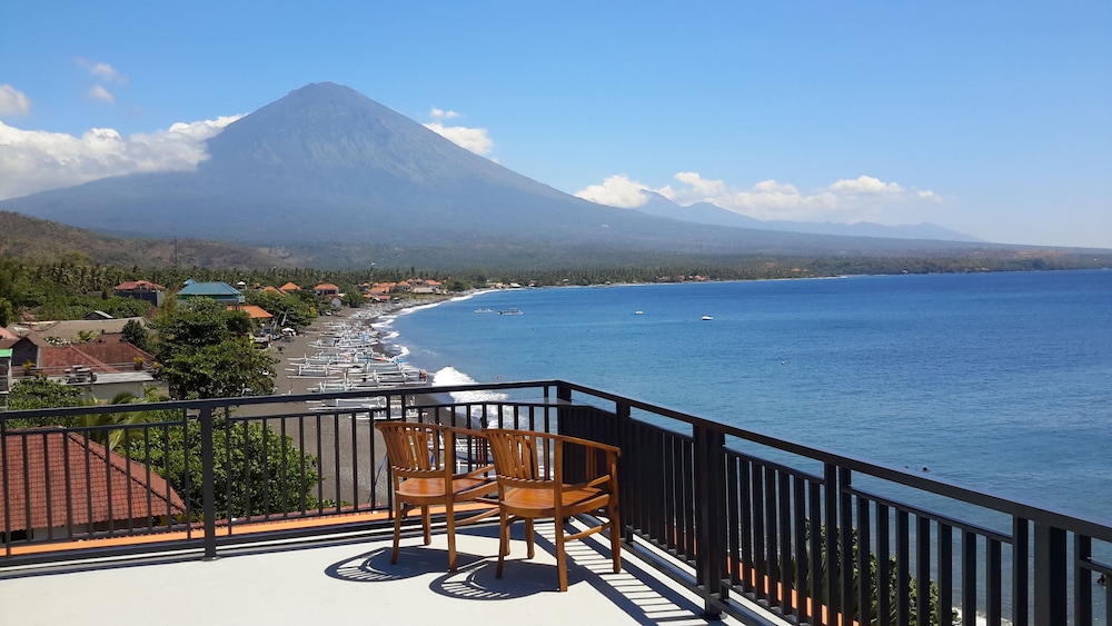 Amed Beach Villa 40/49