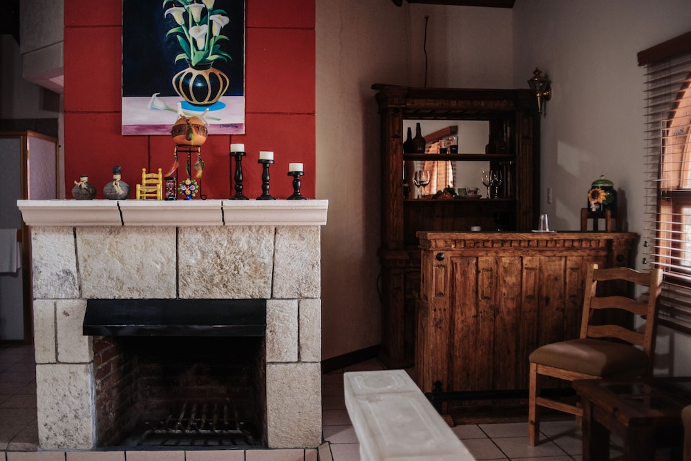 Hotel Mision Barrancas Del Cobre 35/50