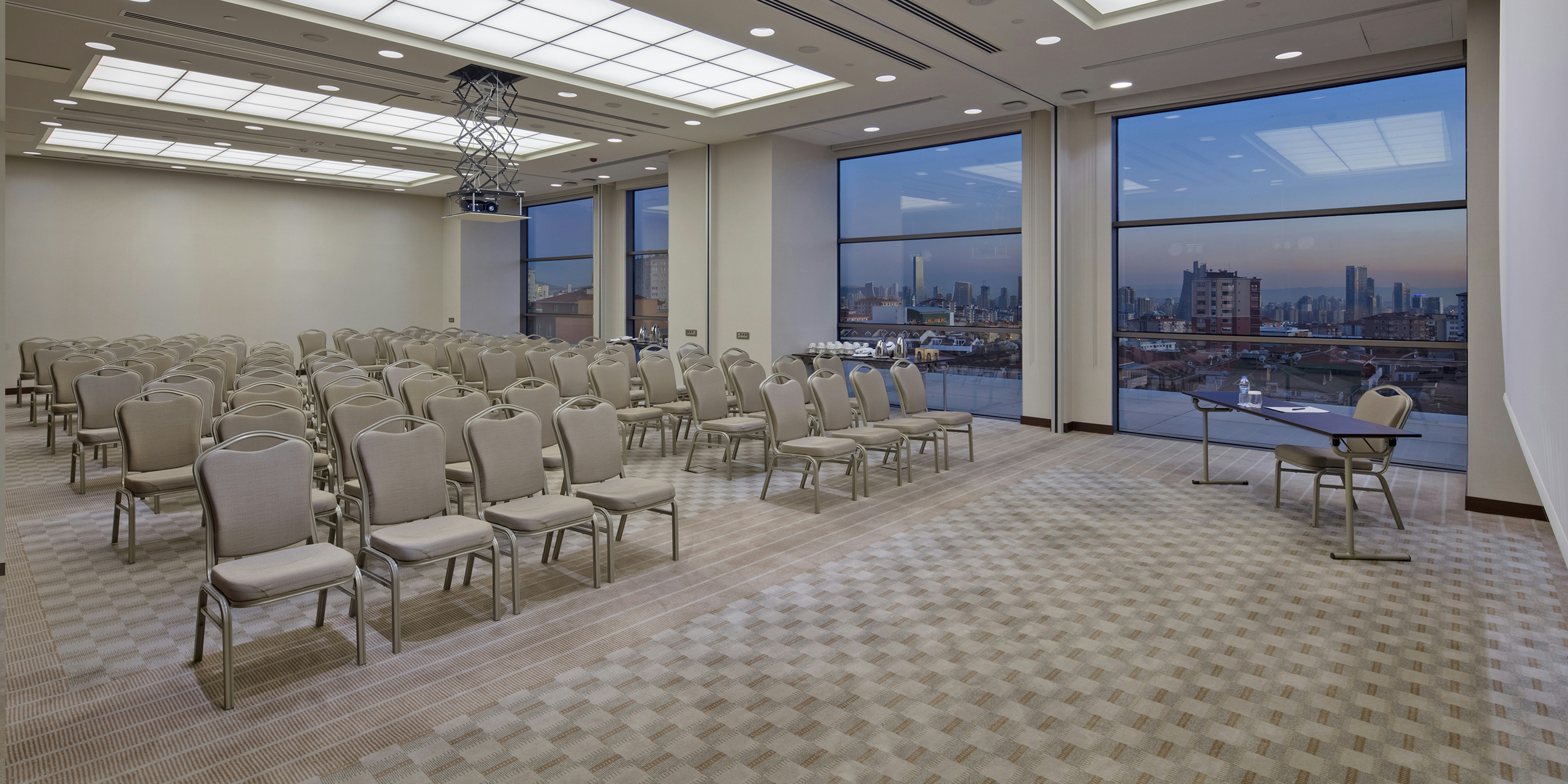 Doubletree By Hilton Istanbul Umraniye 61/63
