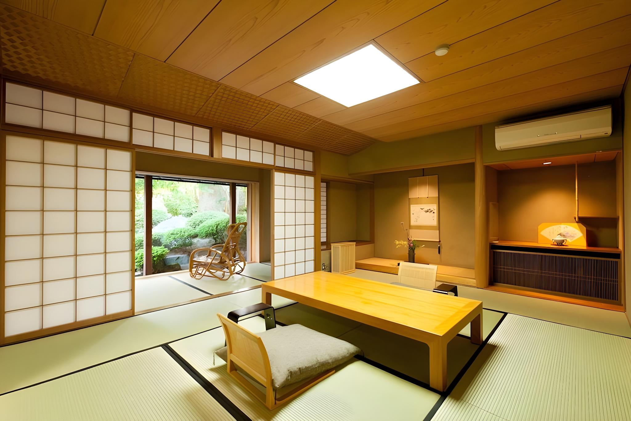 Japanese, Detached