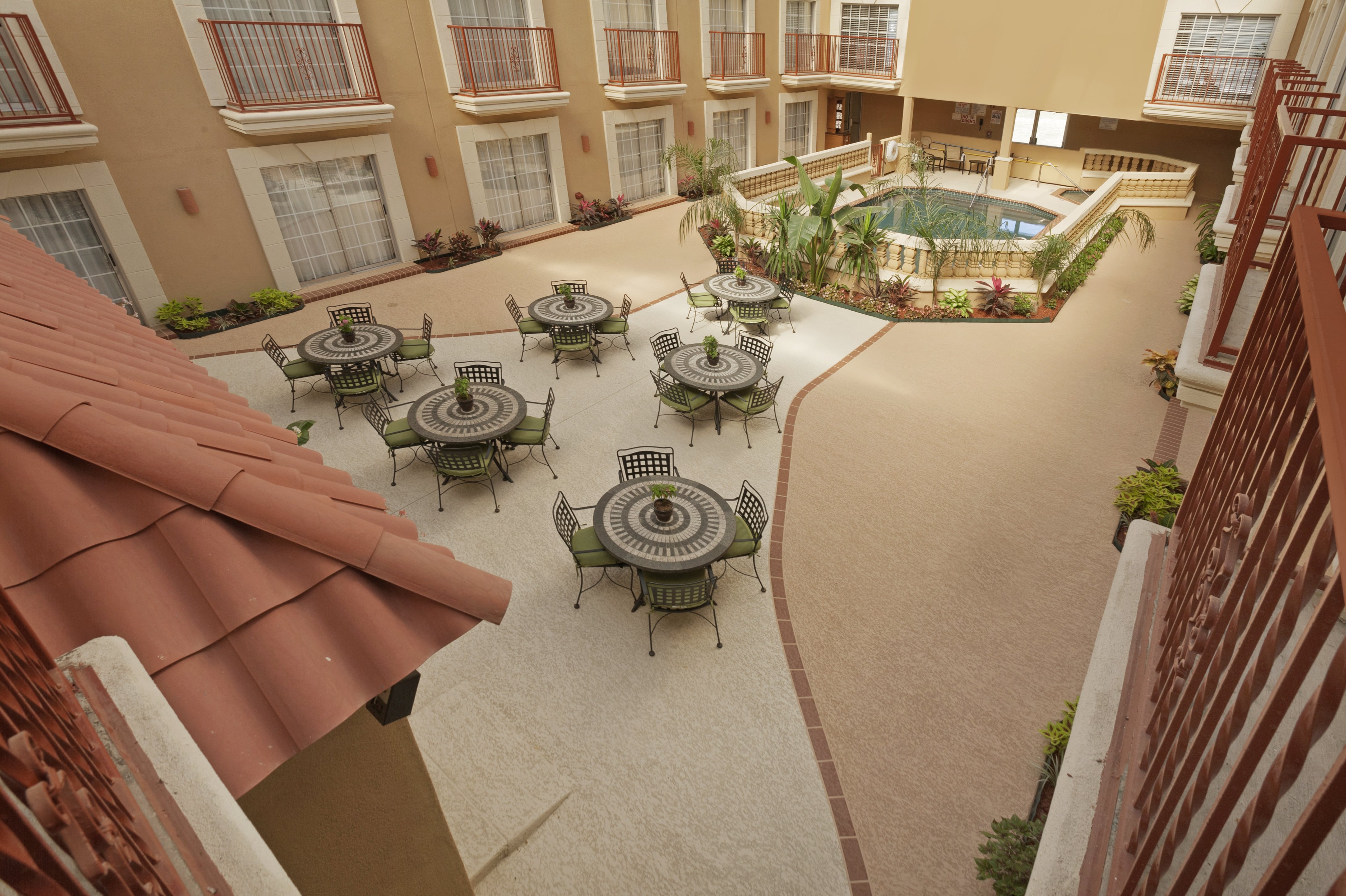 Best Western Plus Atrium Inn 20/26