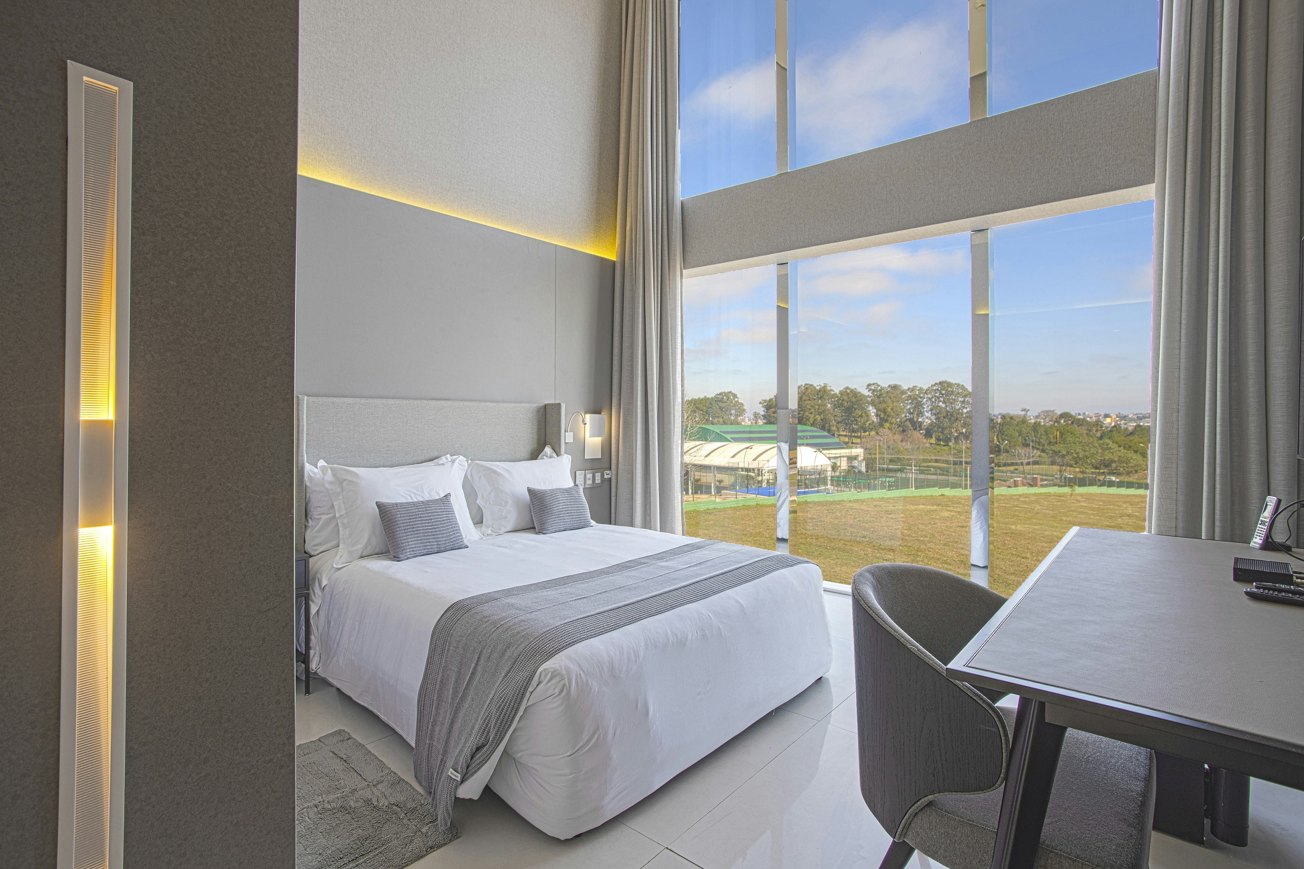 Suryaa Hotel Pinhais, Curio Collection by Hilton 18/50