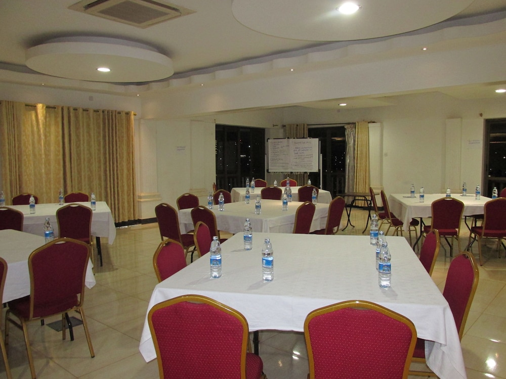 J-Frigh Hotel 17/22