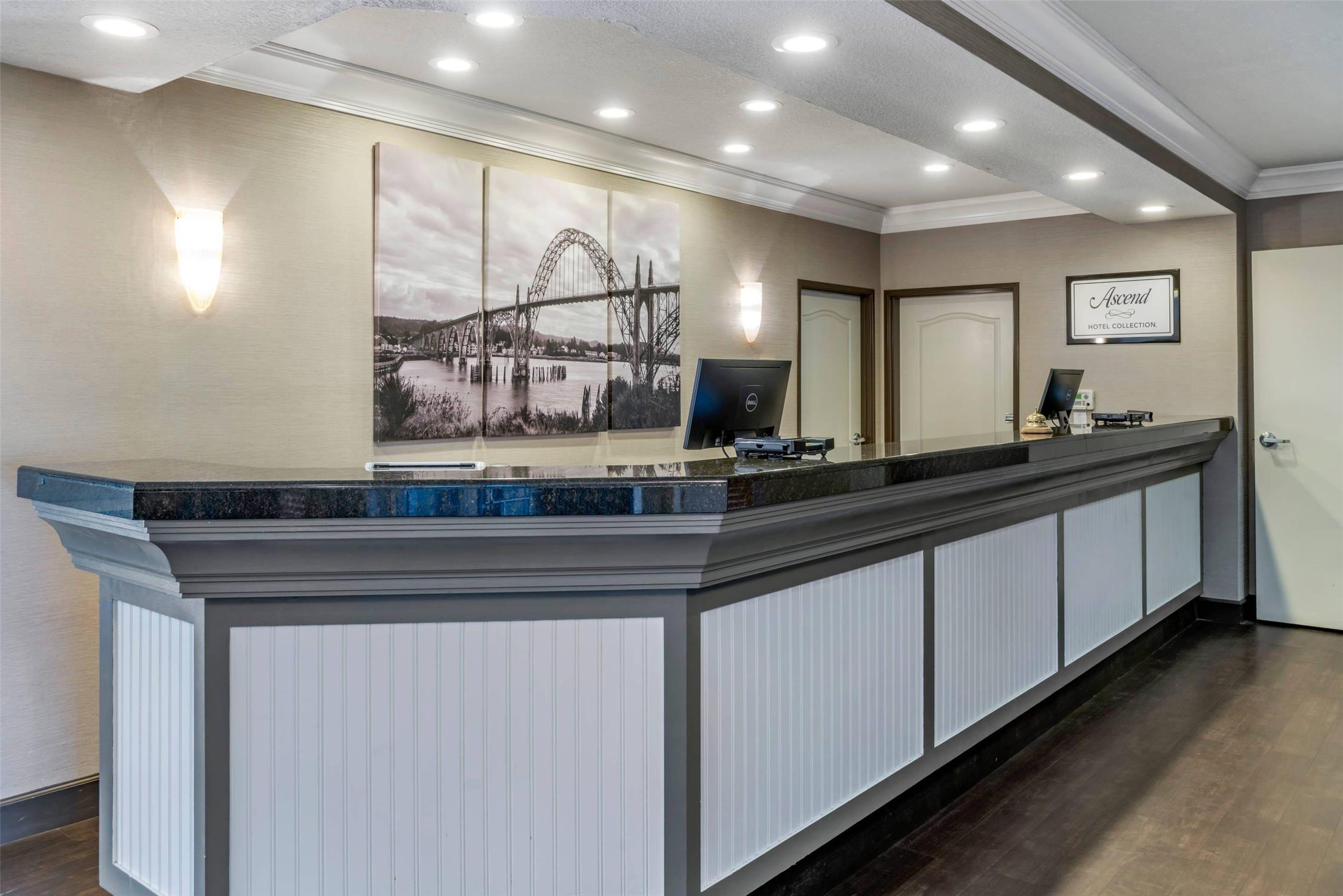 Elizabeth Oceanfront Suites Ascend Hotel Collection 12/46