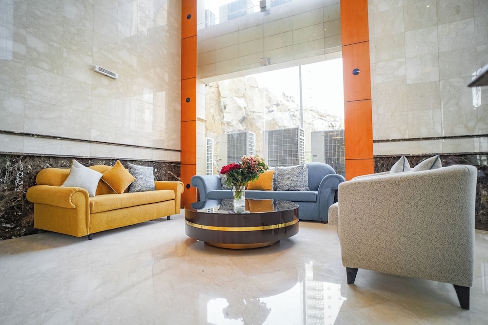 اعمار النور(Emaar Al Noor) 18/33