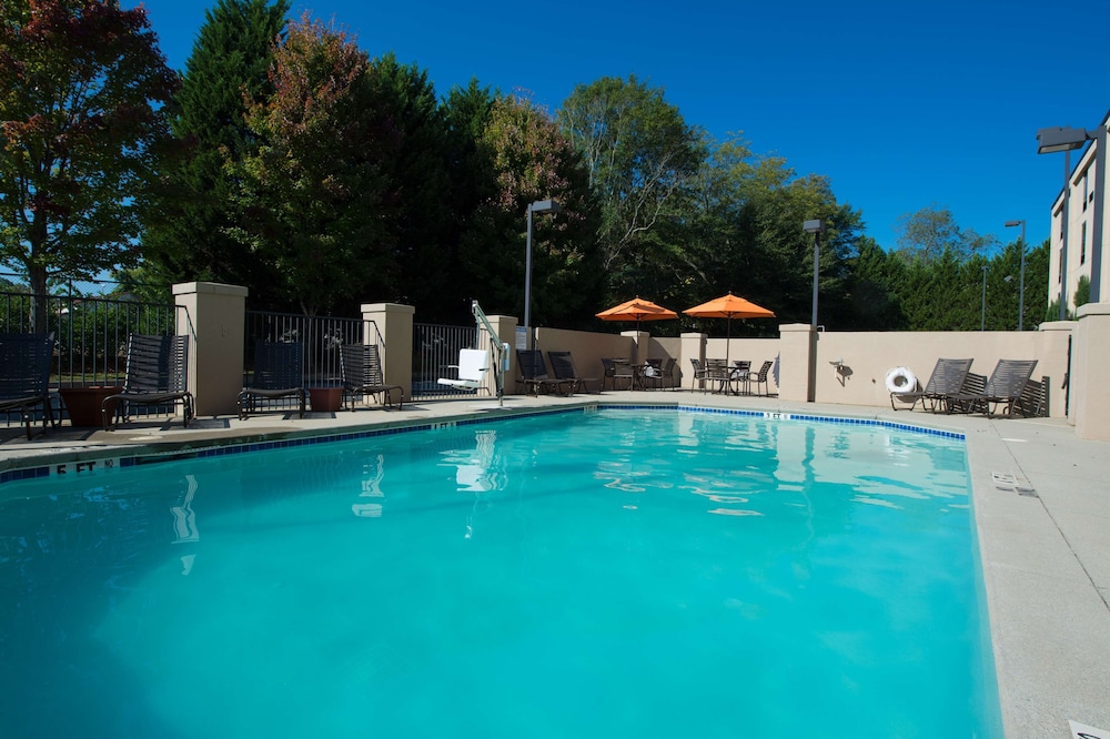 Hampton Inn Gainesville, GA 3/29
