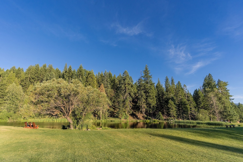 Greenhorn Ranch 18/23
