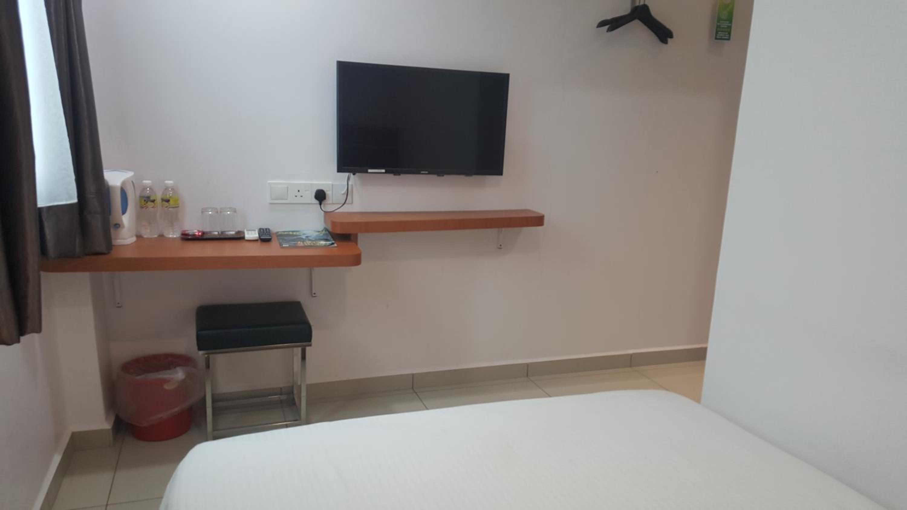 DOTA Hotel 25/28