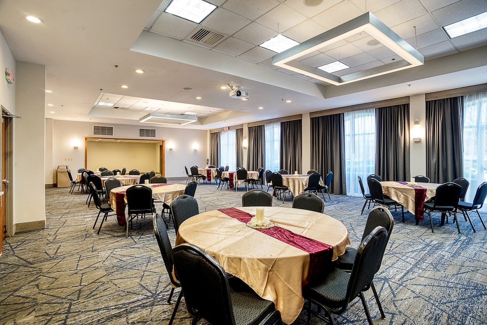 Holiday Inn Express La Plata 39/48