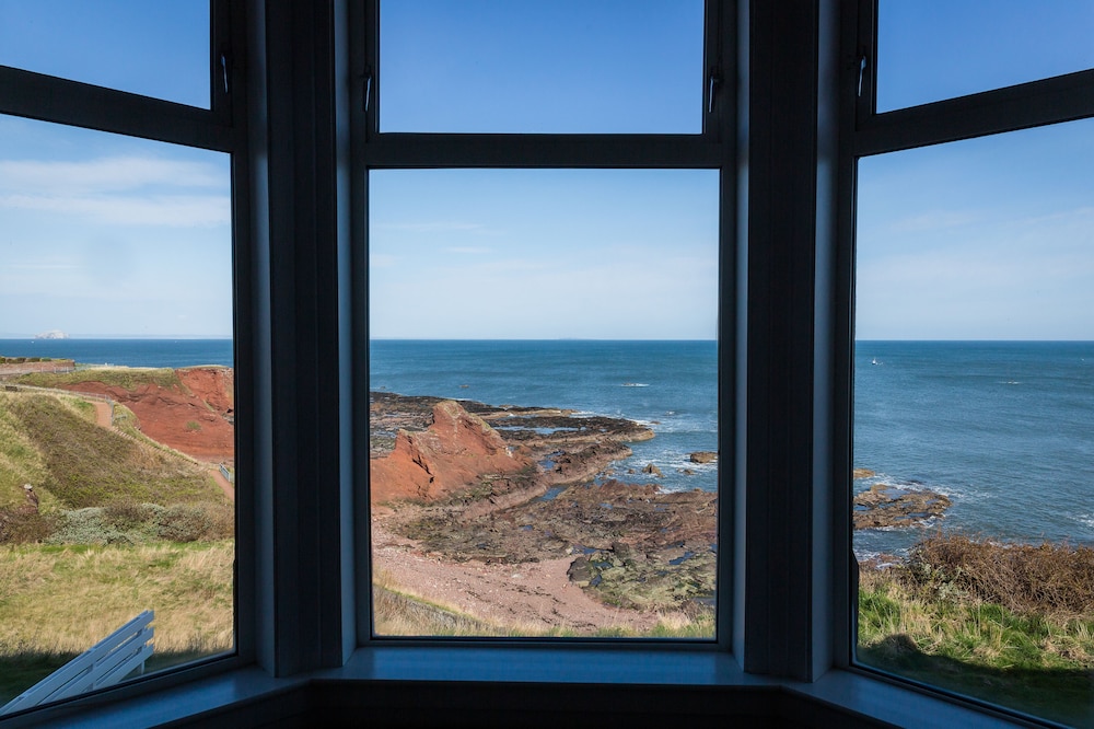 Bayswell Hotel And Restaurant 42/50