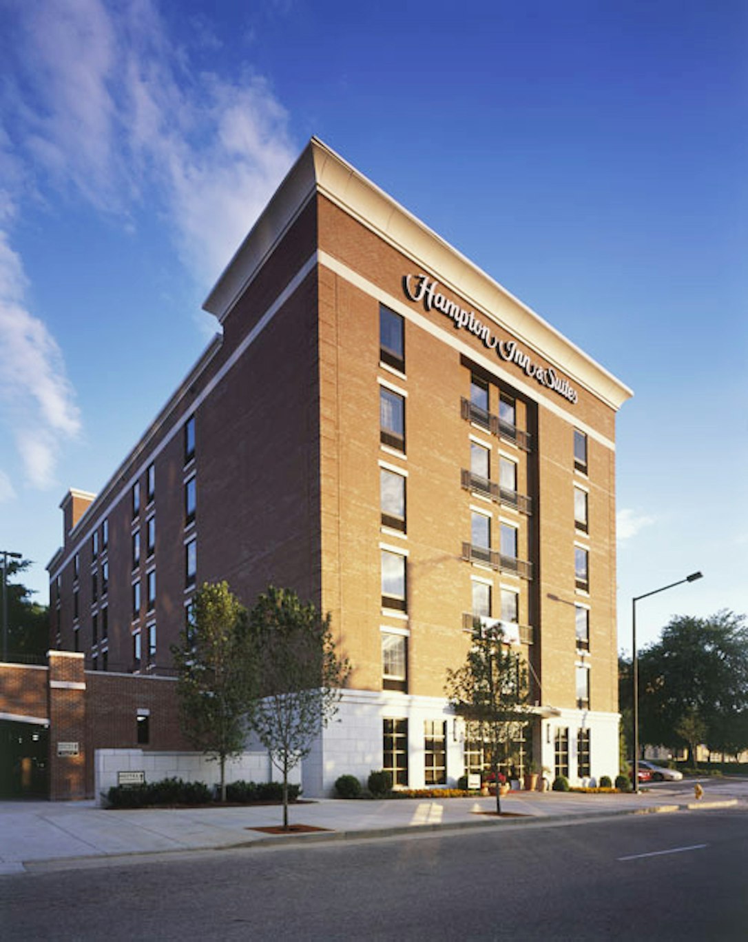 Hampton Inn Suites Knoxville Downtown 4/43