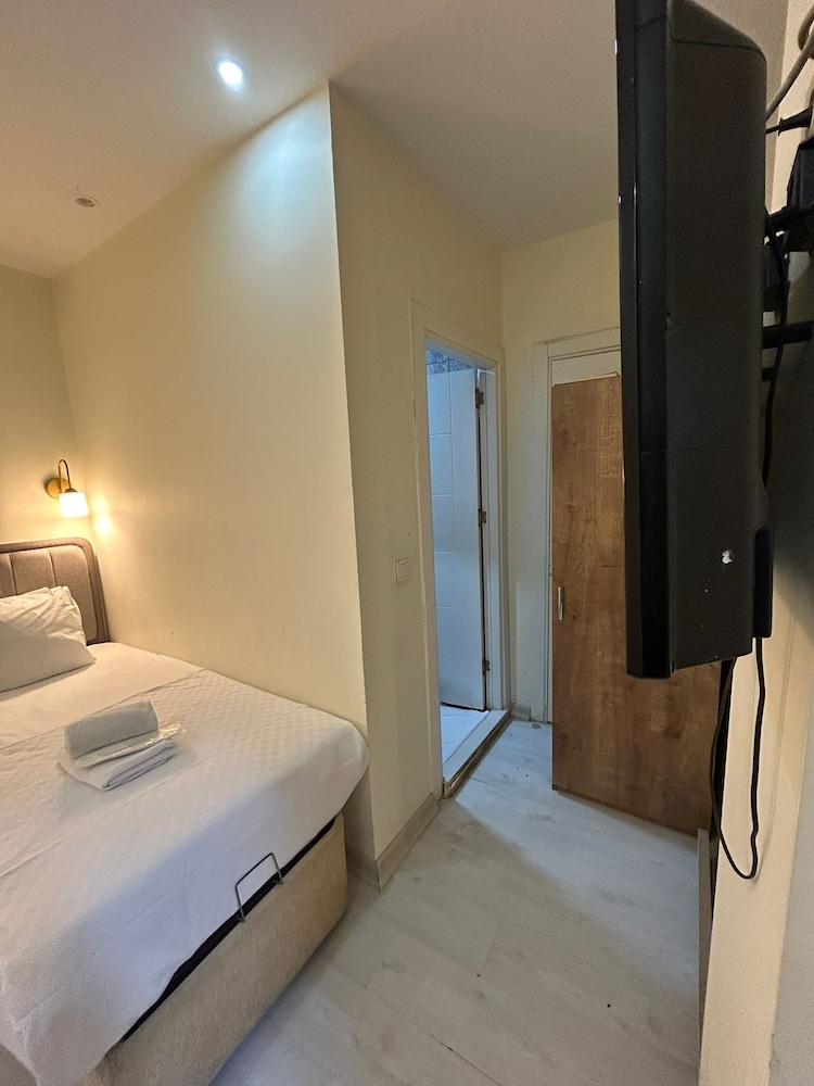 TAKSIM PARK SUITES 39/54