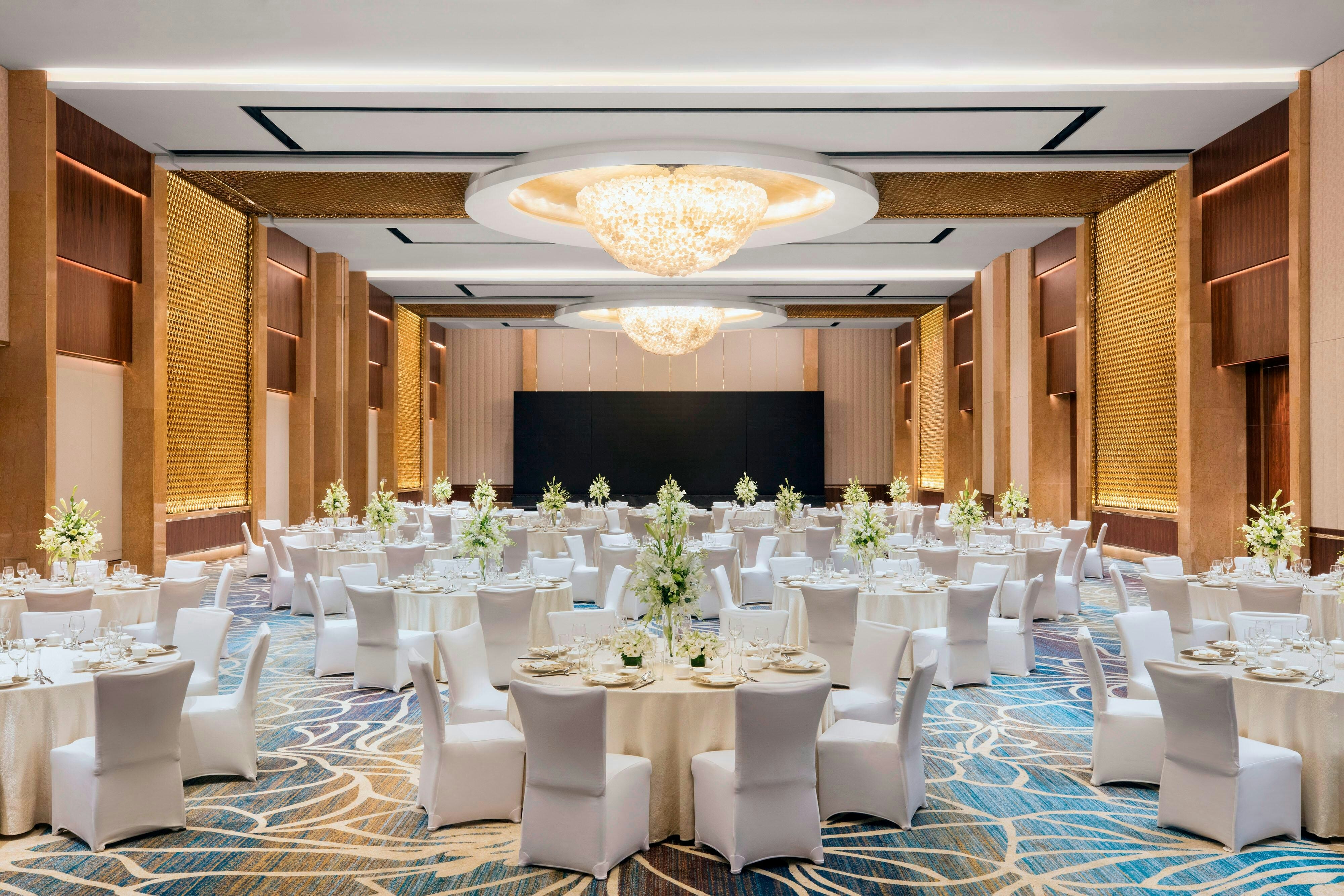 Sheraton Grand Shanghai Pudong Hotel and Residences 16/21