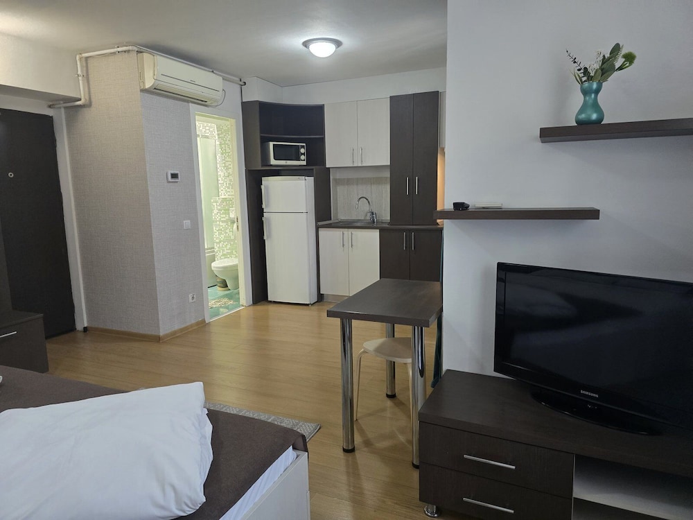 Decebal Residence Apartments 24/80
