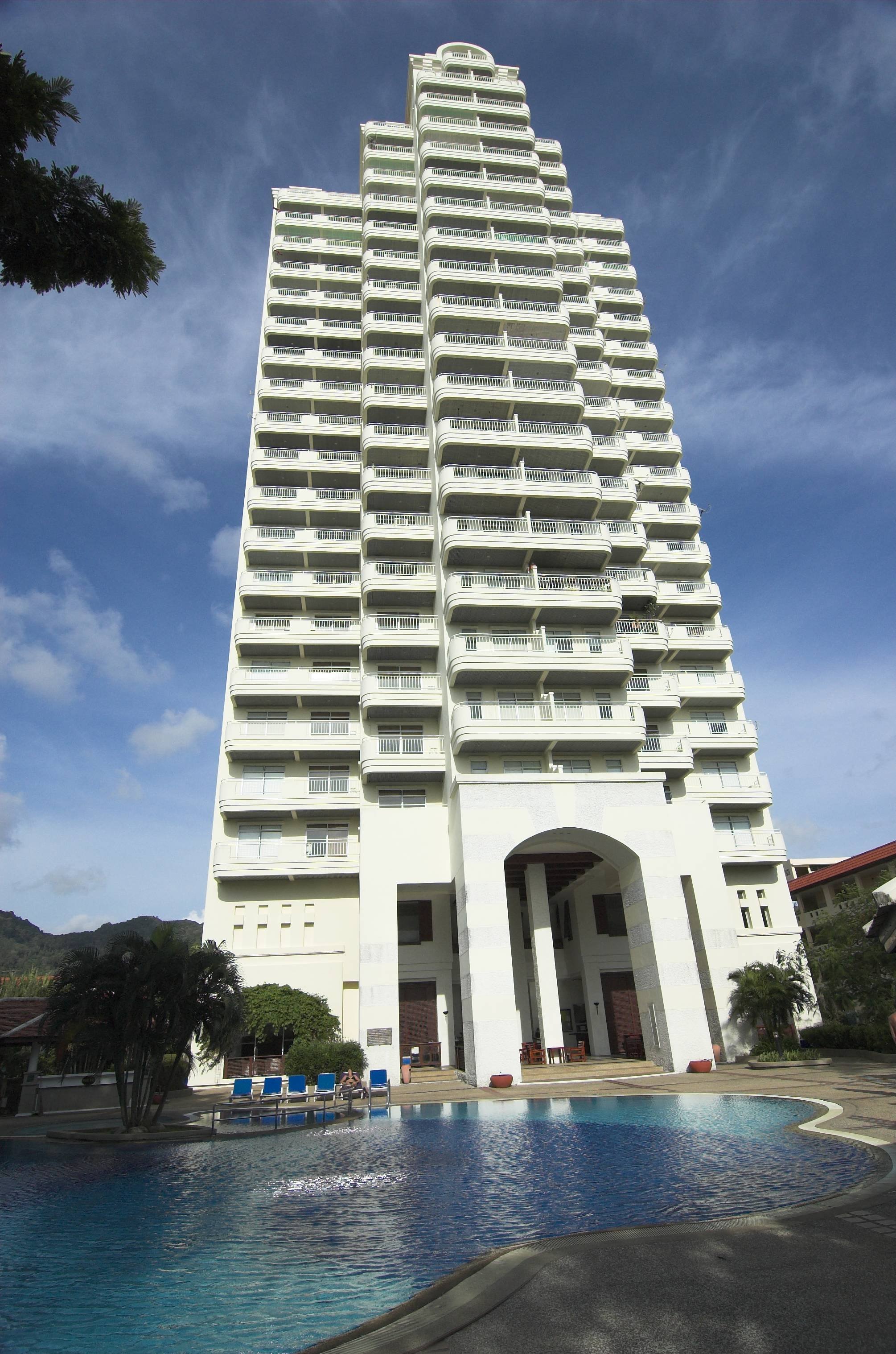 Waterfront Suites Phuket by Centara 10/76