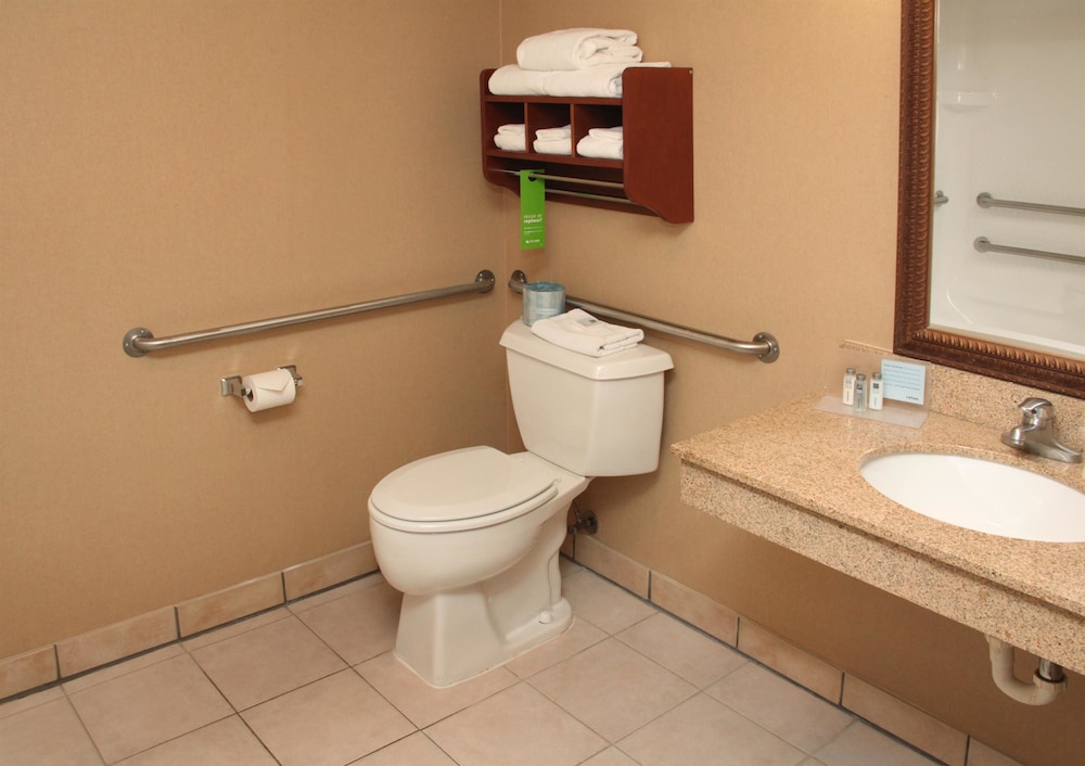 Hampton Inn Lebanon, MO 29/56