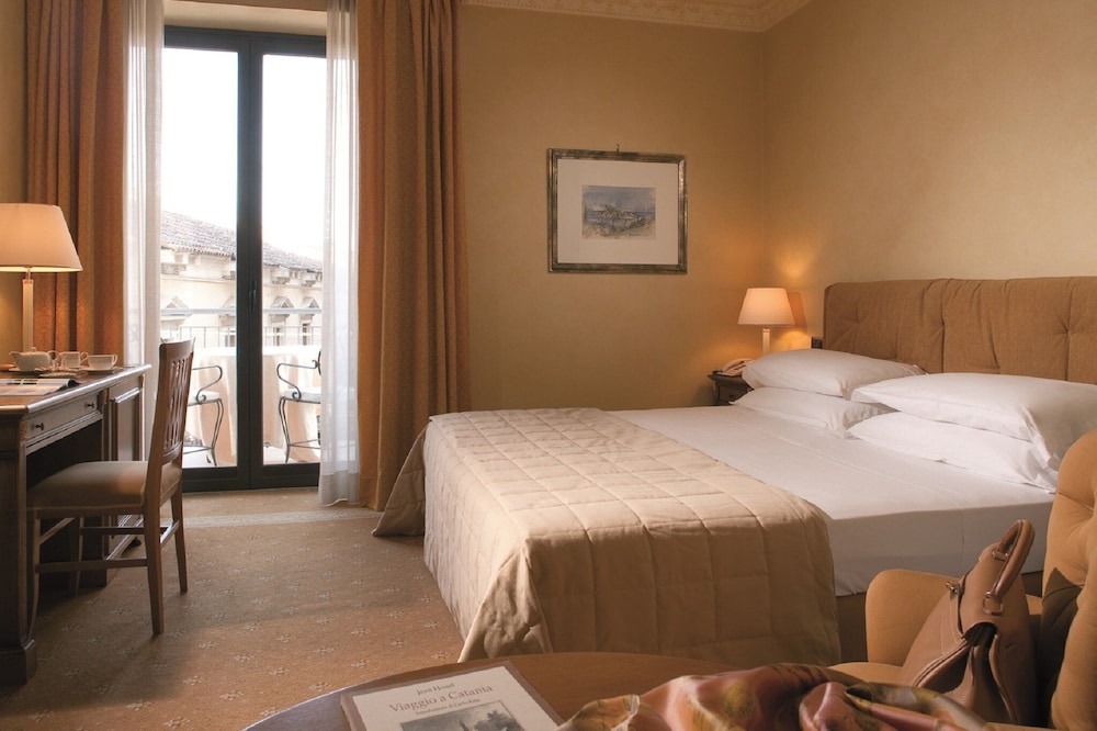 SUPERIOR, DOUBLE BED