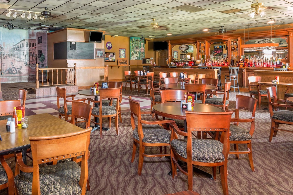 Ramada by Wyndham Houma 18/27