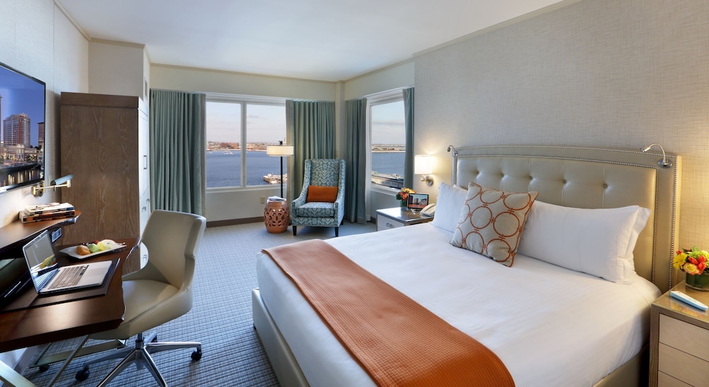 Seaport Hotel 8/46