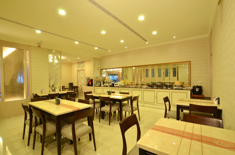 Spring Art Hotel 42/52
