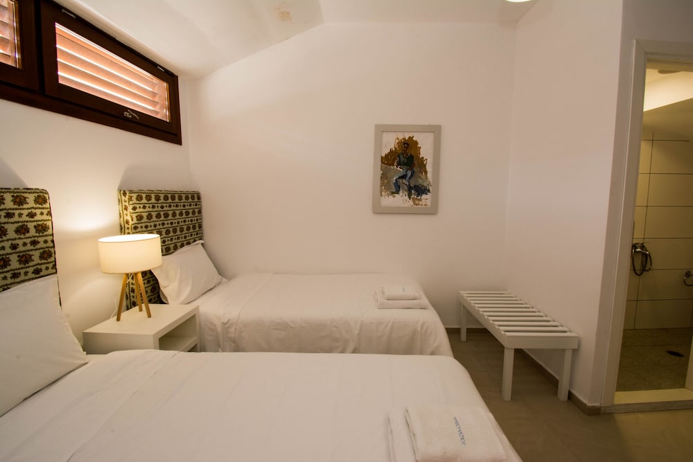 Golden Grain Suites 26/48