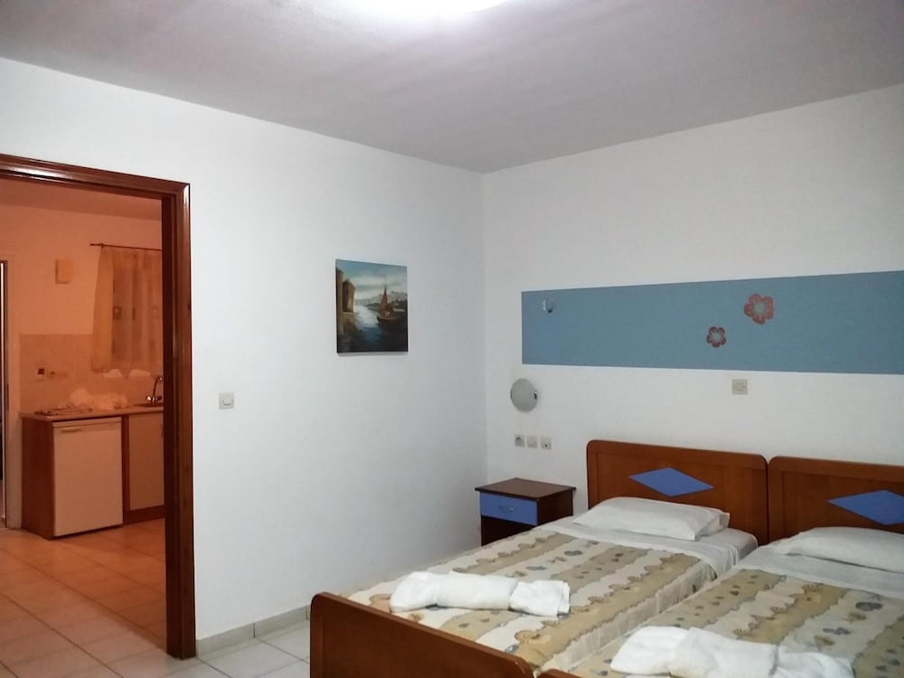 Christakis Hotel 20/50