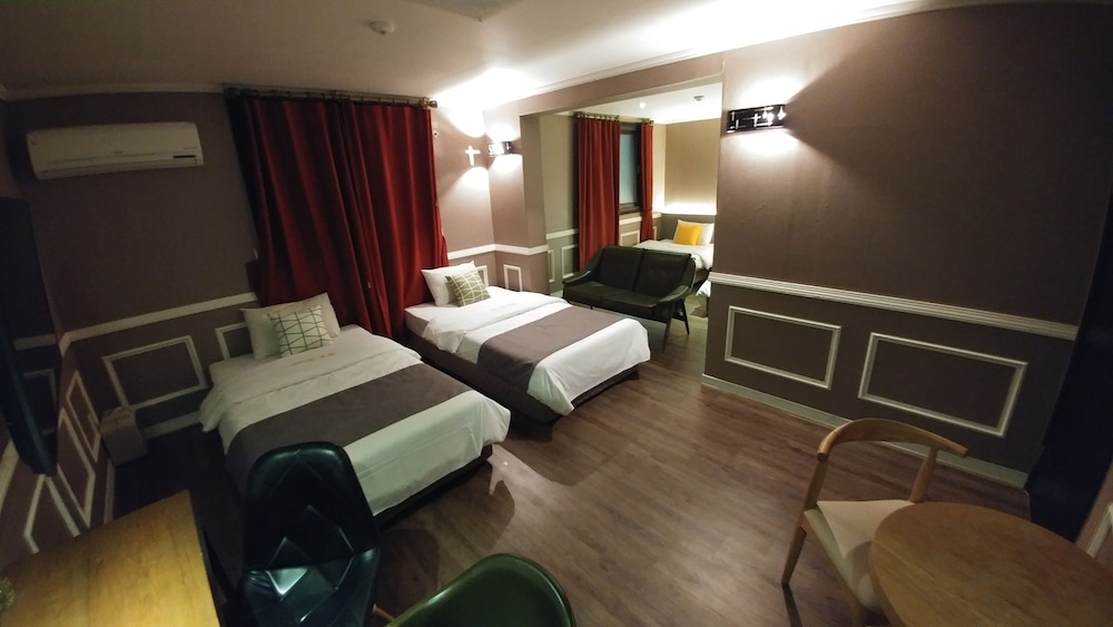 HOTEL TONG YEONDONG JEJU 24/50