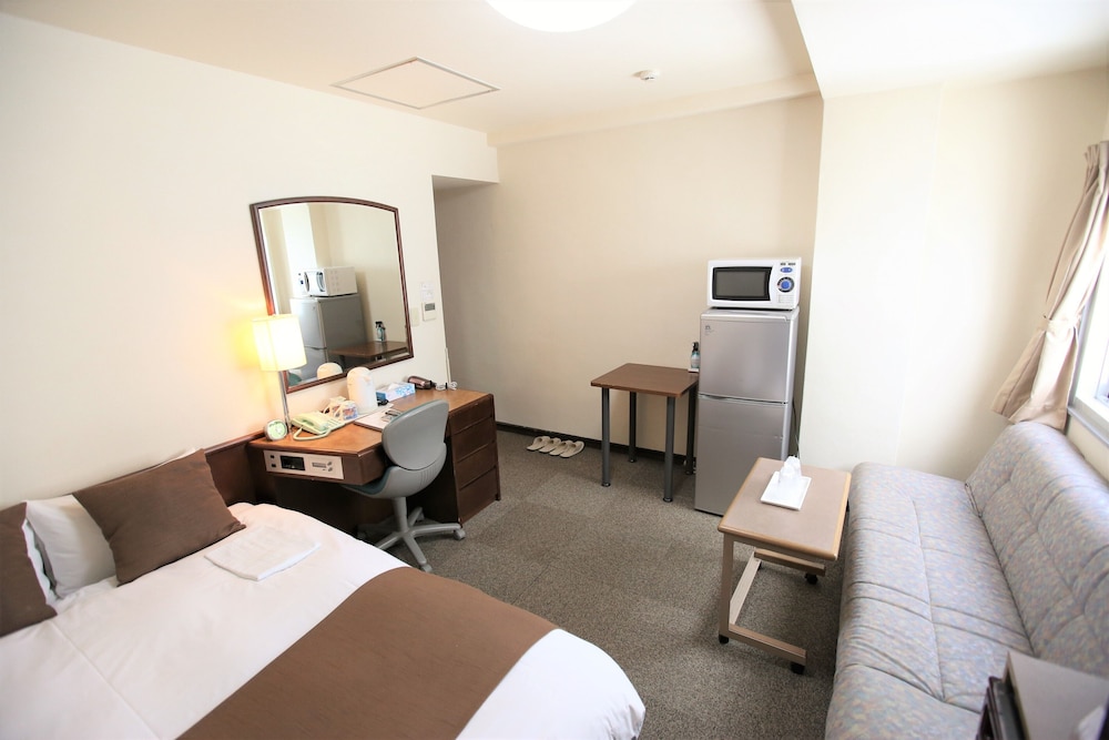 Hotel Yokosuka 6/21