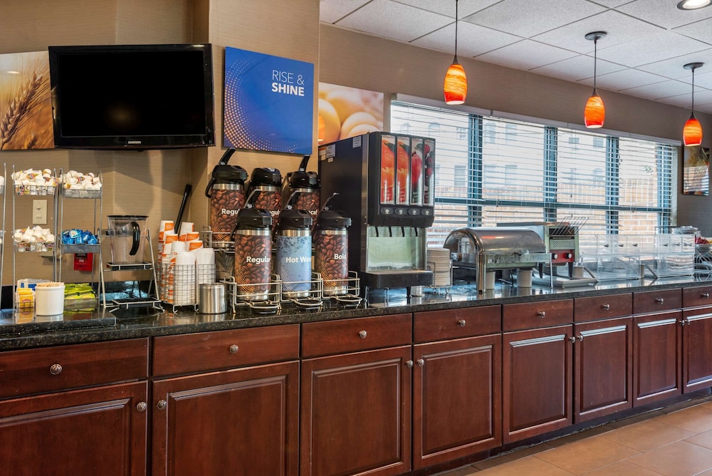 restaurant-cafeteria