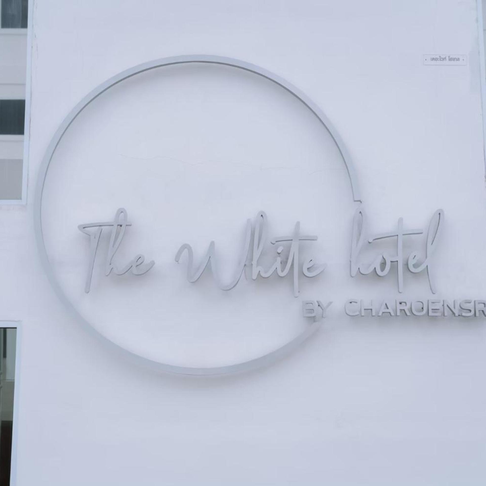 The White Hotel By Charoensri 28/47