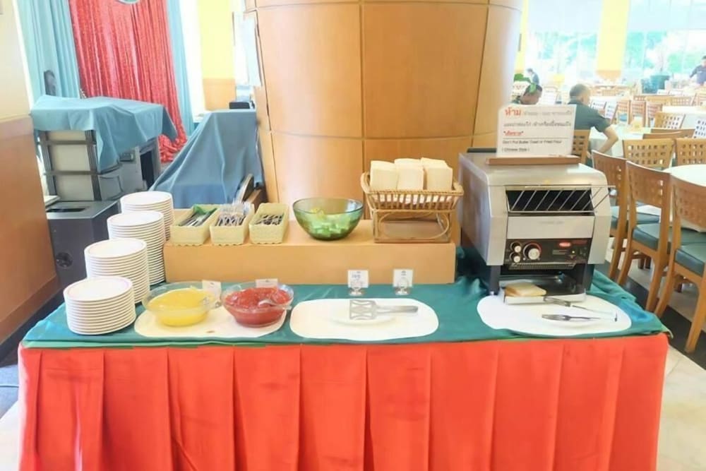 Diamond Plaza Hotel Suratthani 39/50