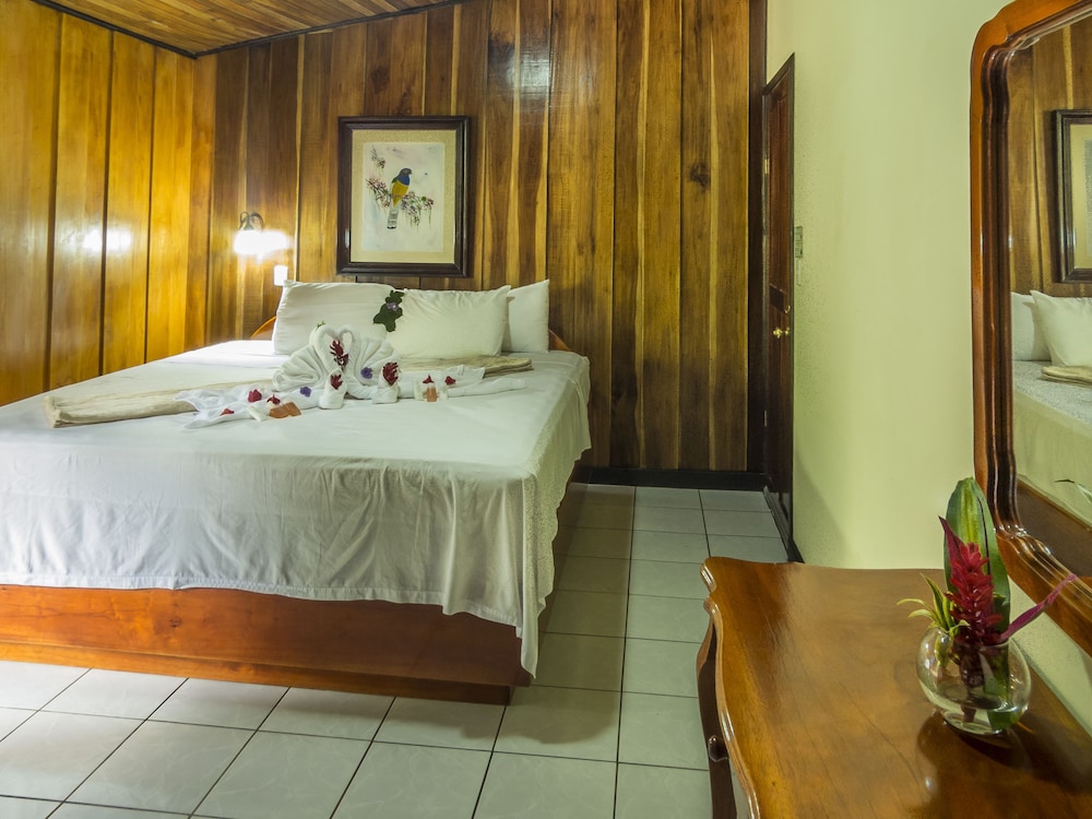 Green Lagoon Wellbeing Resort 9/71