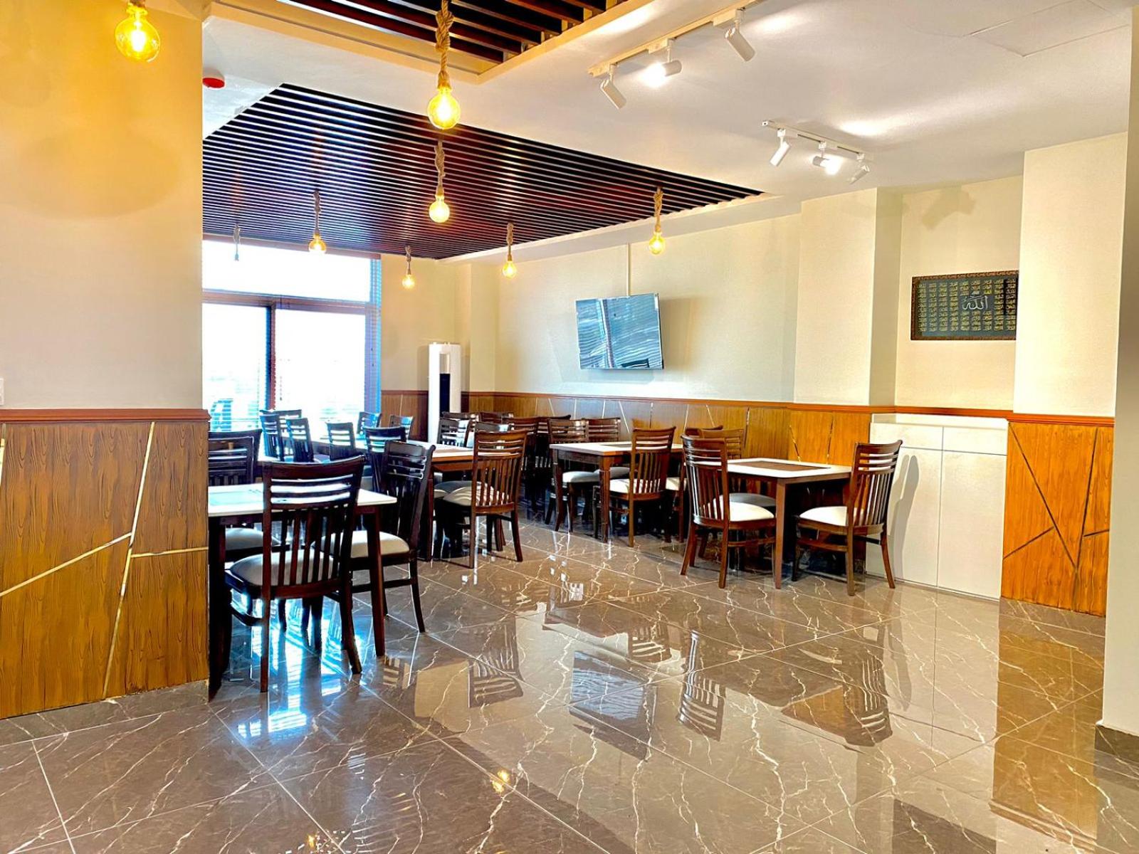 Ambrina Hotel 55/56
