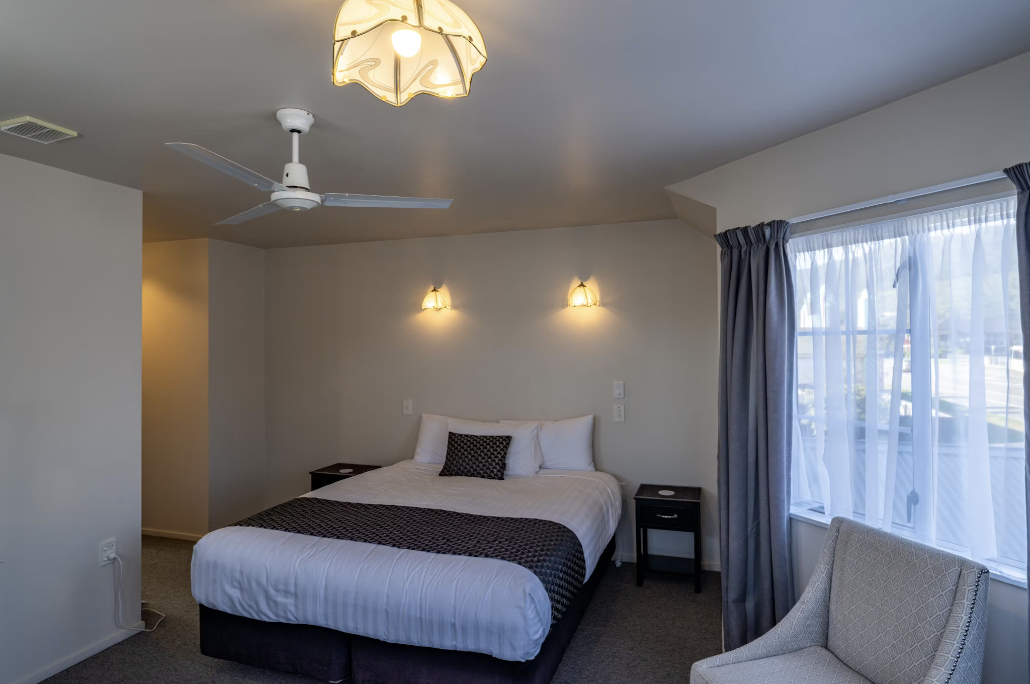 Gables Motor Lodge 16/50