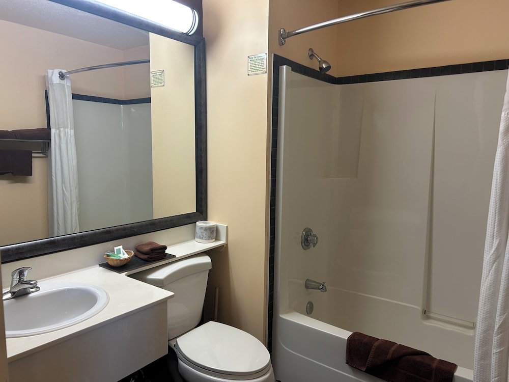 Travelodge by Wyndham Valleyview AB 50/51