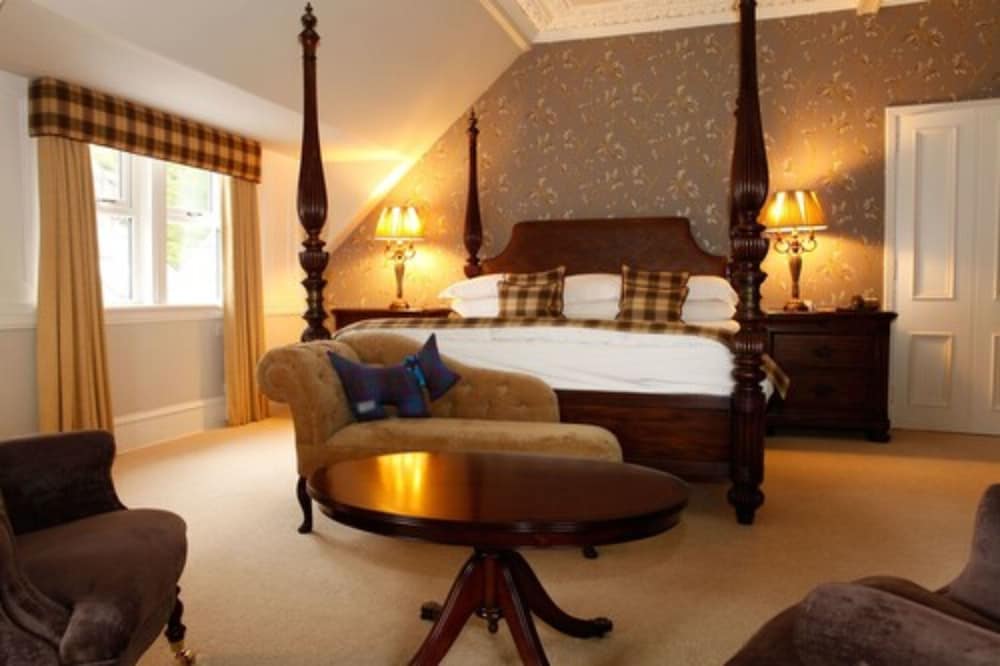 Tor Na Coille Hotel 11/52