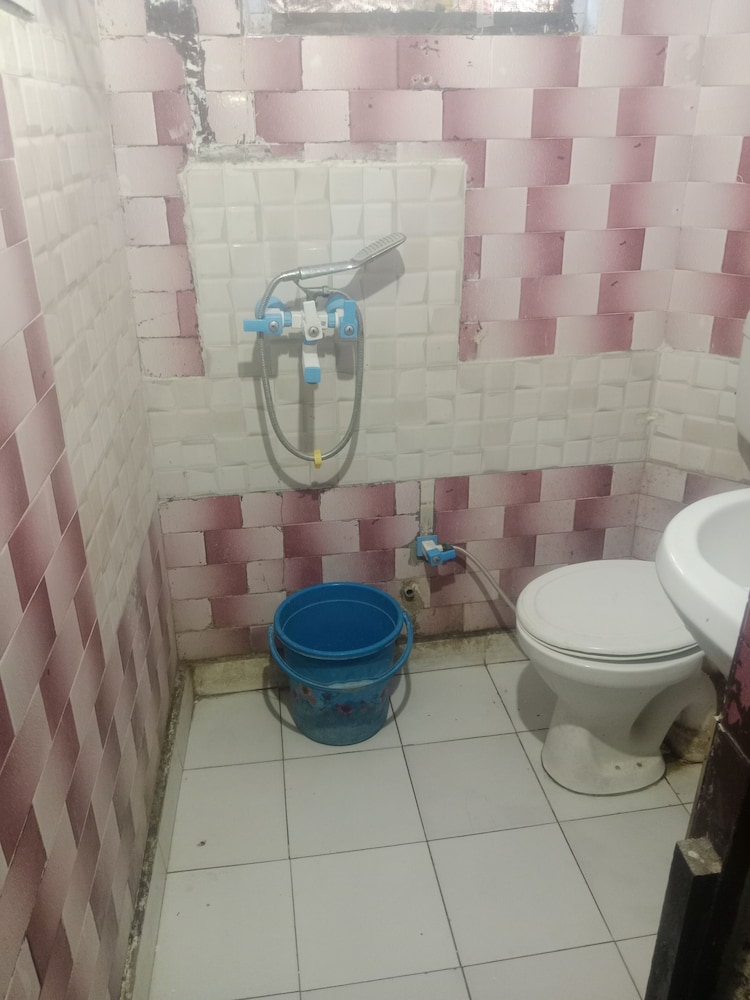 HOTEL RAJ BED AND BREAKFAST 34/36