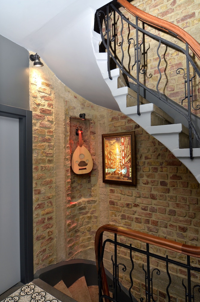 Pera Luna Residence - Special Class 53/66
